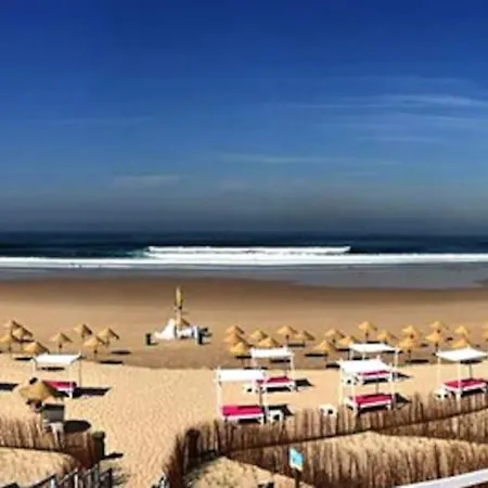 And Surf Lovers Costa da Caparica
